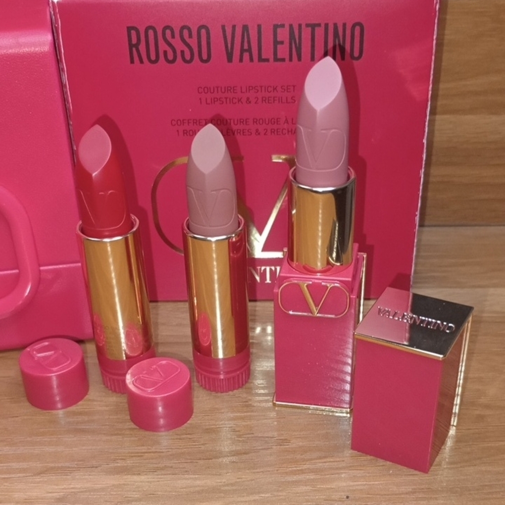 Valentino Rosso Lipstick Set in Red and Gold - Picture 4 of 7